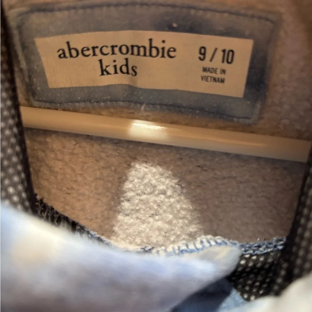 Abercrombie Kids Cloud TieDye Hoodie with Controller Pocket Size 9/10 Unisex